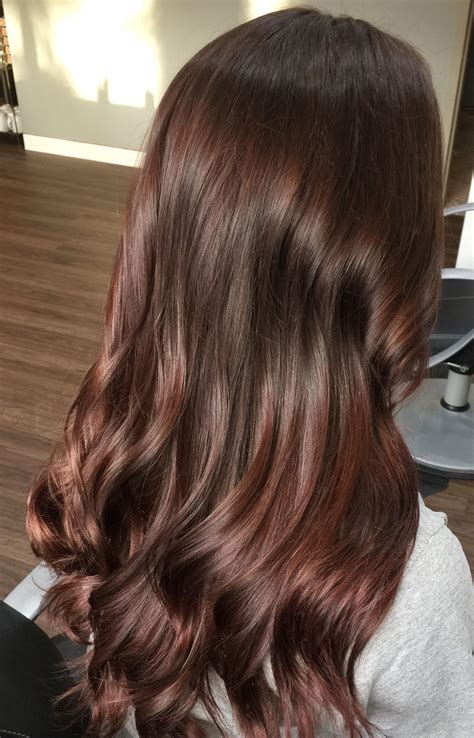 chestnut auburn hair with highlights