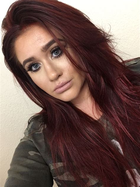 dark auburn red hair