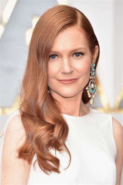 light auburn hair